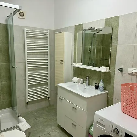 Apartment Erdgeschosswohnung Mit Terrasse Fuer Sechs Personen Kampor